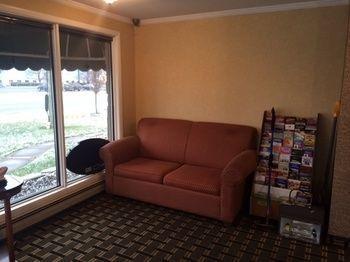 Hospitality Inn Bowmansville エクステリア 写真