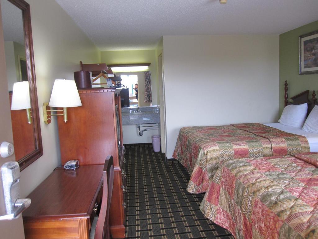 Hospitality Inn Bowmansville 部屋 写真
