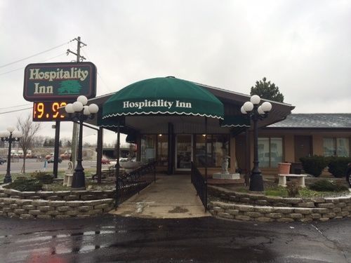 Hospitality Inn Bowmansville エクステリア 写真